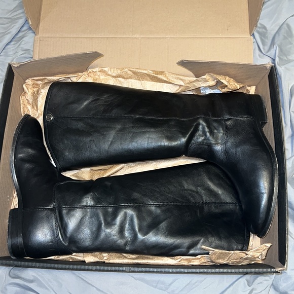 🔥🔥🔥Women FRYE Melissa Button 2 Knee High Boots🔥🔥🔥 - Picture 1 of 8